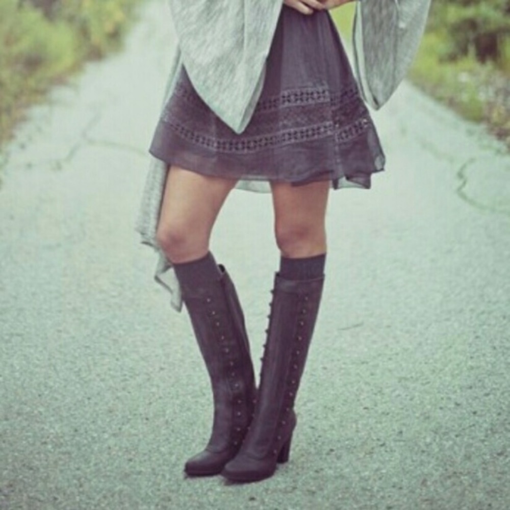 Joyfolie Emilia Vintage-Style Boots - Brown - Picture 2 of 3